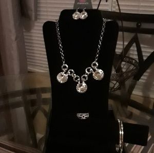Silver jewelry set